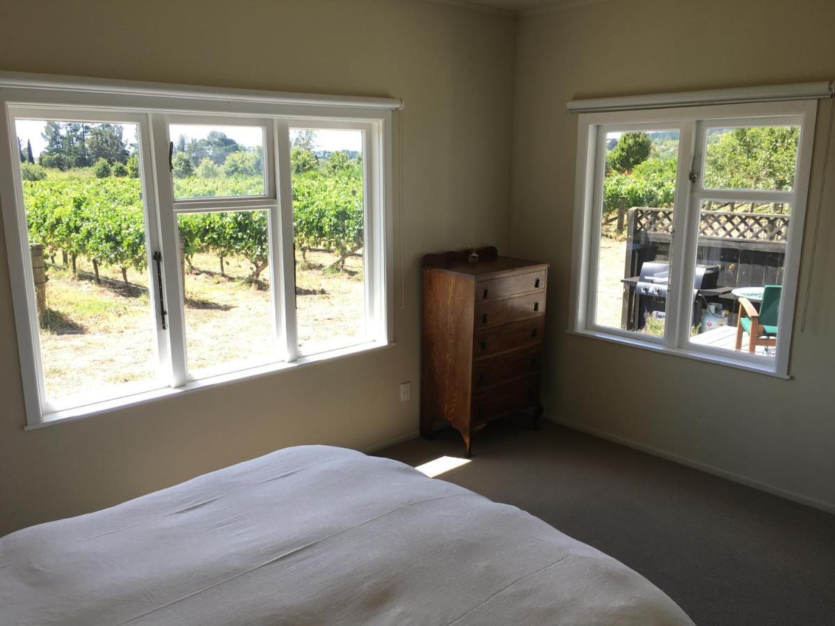 Tuki Vineyard Cottage Havelock North Exteriör bild